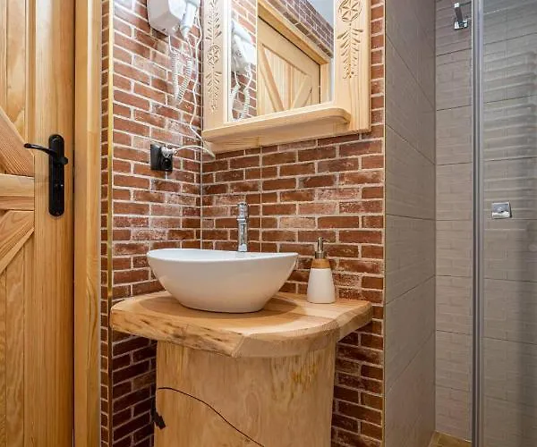 Cizanhouse زاكوباني